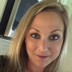 Meet your Posher, Becky